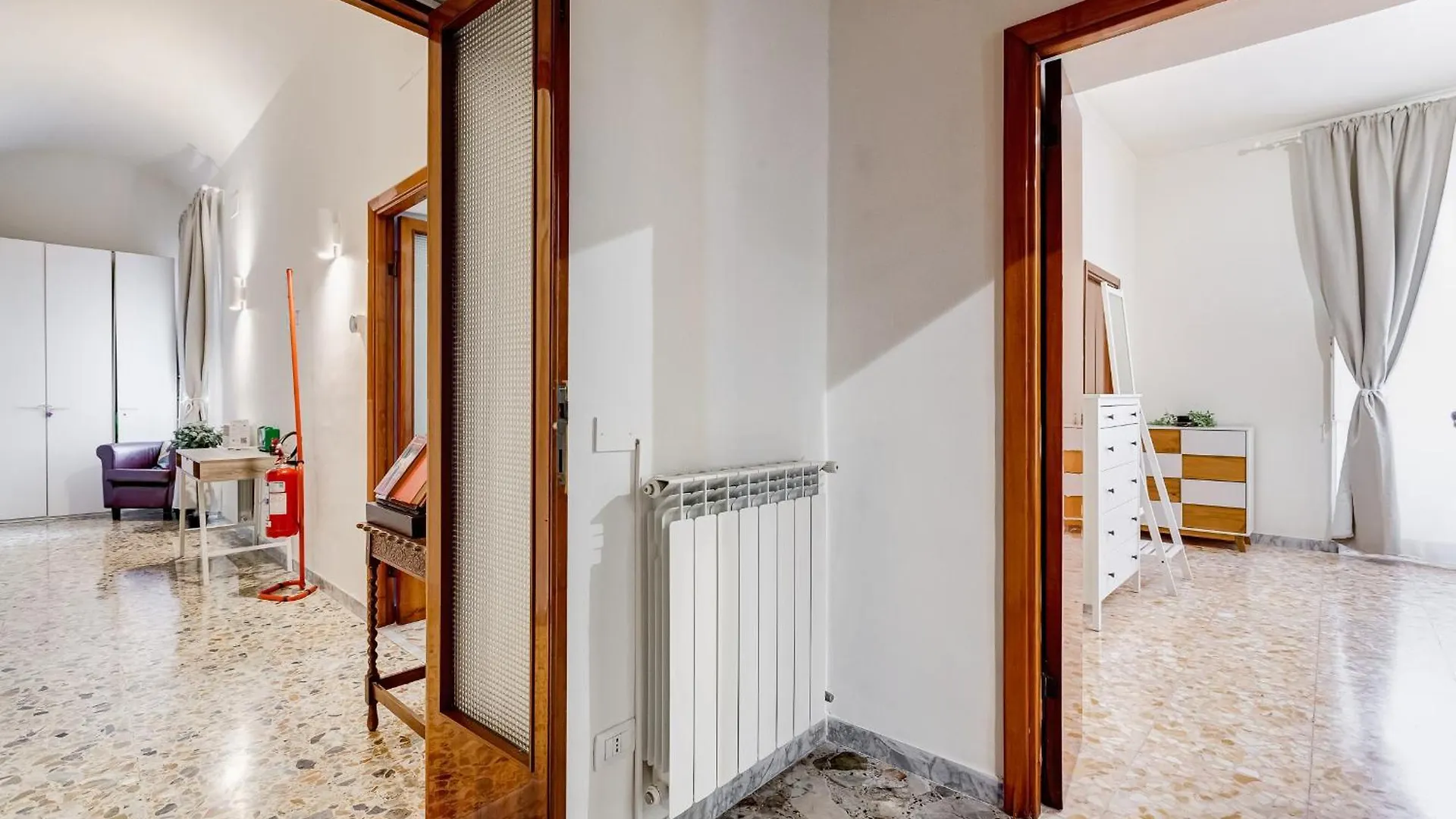 Vivilo Collection - San Vito View Apartment - 3 Bdr 2 Baths Rom