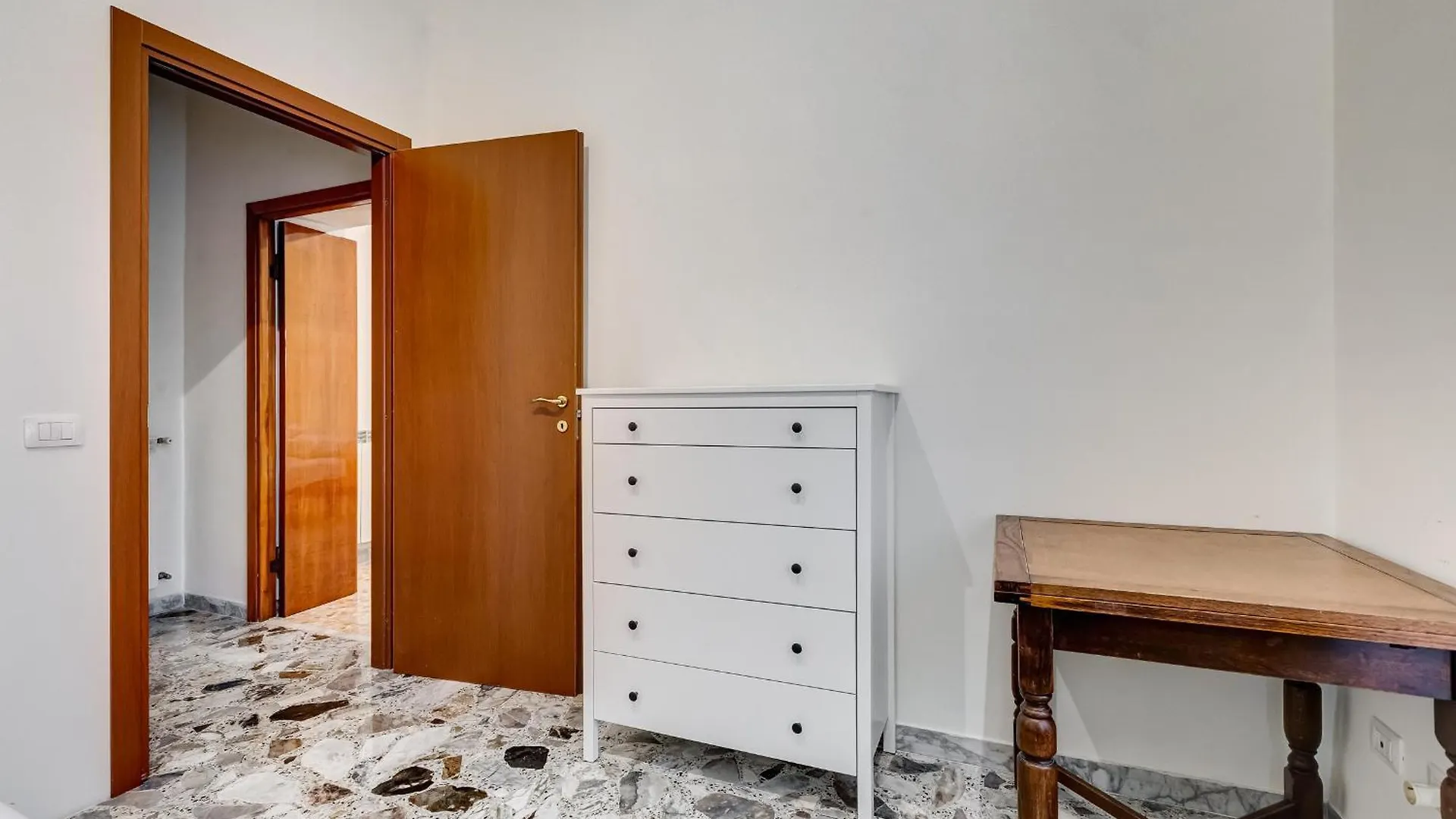 Vivilo Collection - San Vito View Apartment - 3 Bdr 2 Baths Rom