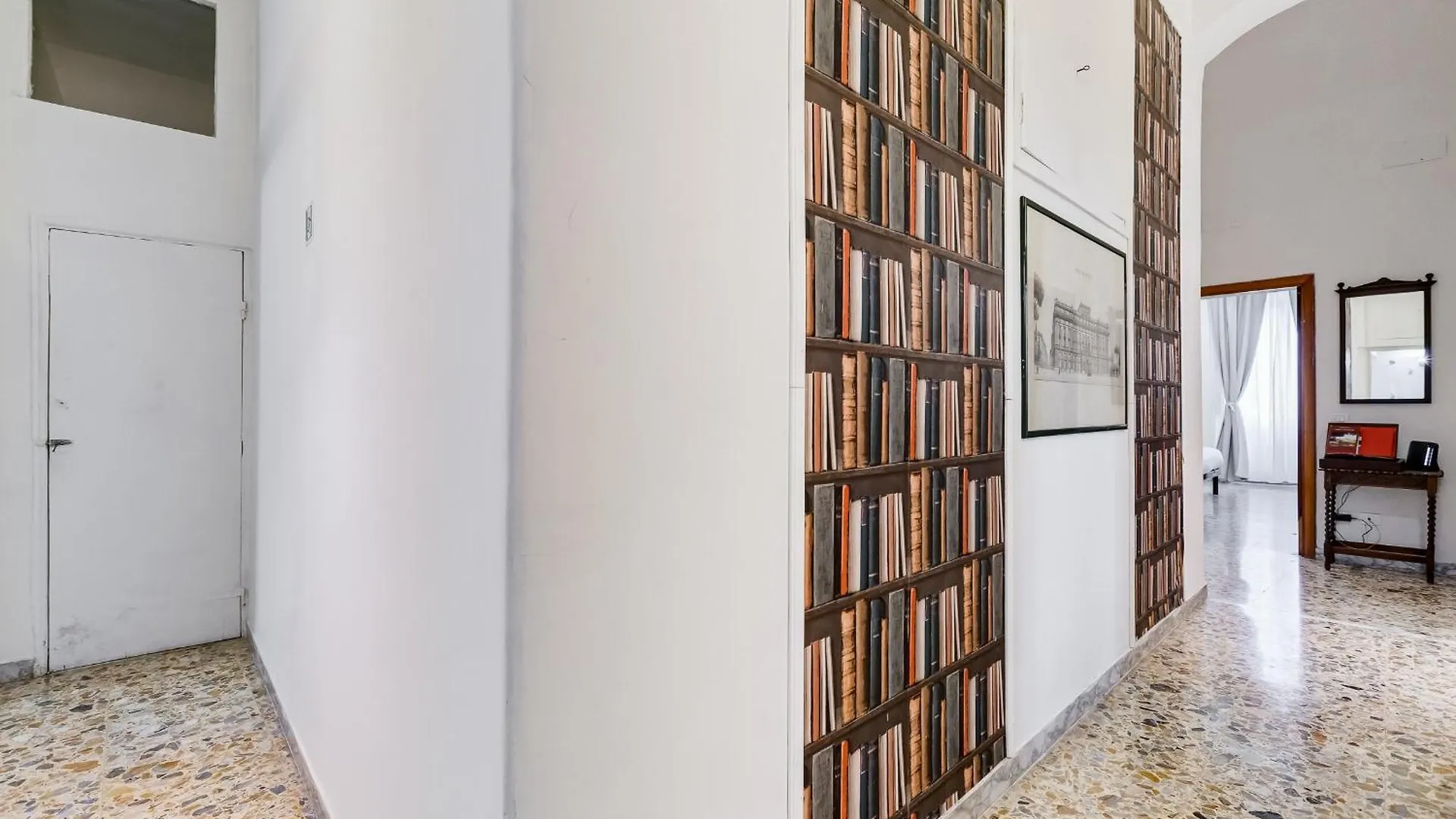 Vivilo Collection - San Vito View Apartment - 3 Bdr 2 Baths Rome