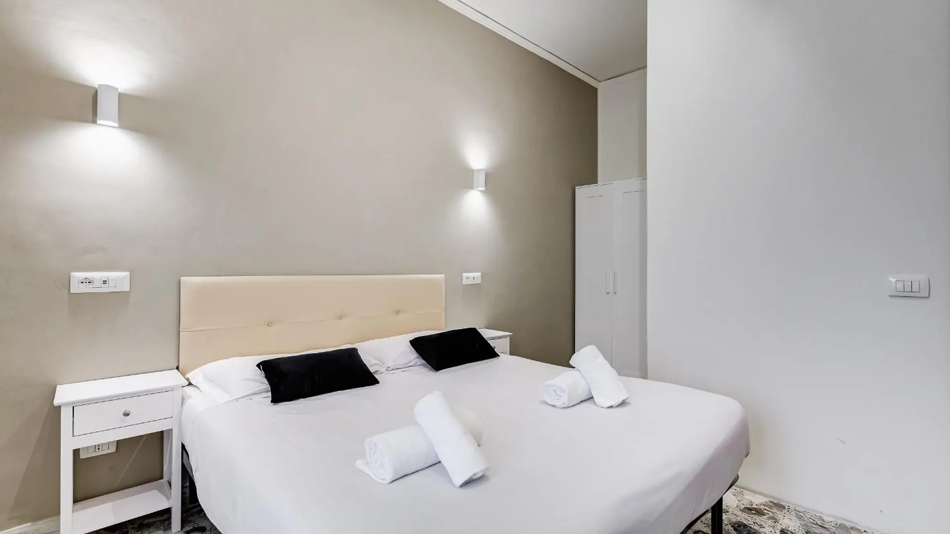 Vivilo Collection - San Vito View Apartment - 3 Bdr 2 Baths Rome